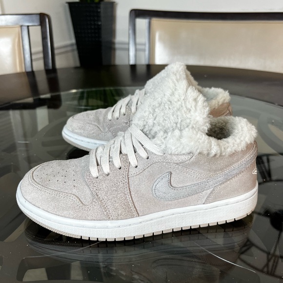 Jordan Shoes - Nike Air Jordan 1 Low SE Sherpa Fleece Size 7.5 Women's